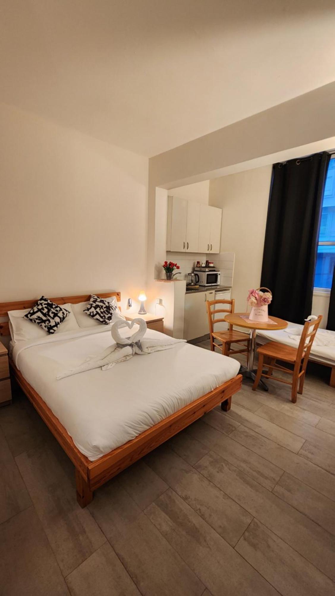 Aparthotel David Hameleh House Netanya Camera foto