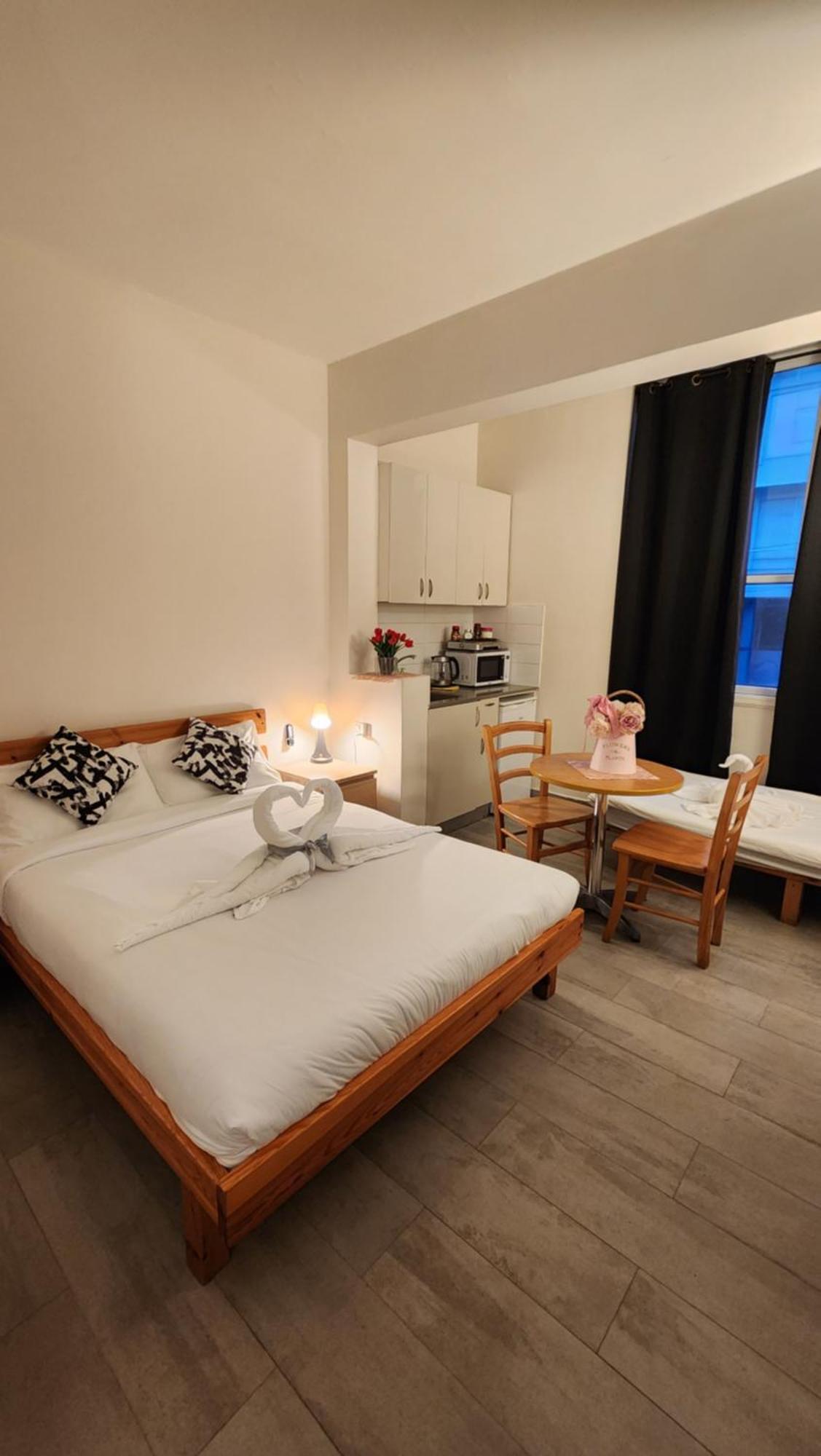 Aparthotel David Hameleh House Netanya Camera foto
